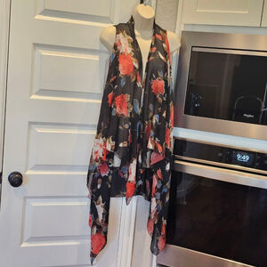 Floral Sheer Black Sharkbite Hem Vest Size M/L